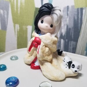 Precious Moments Disney Showcase Collection You Are Such A Dahling Fur Coat Dog